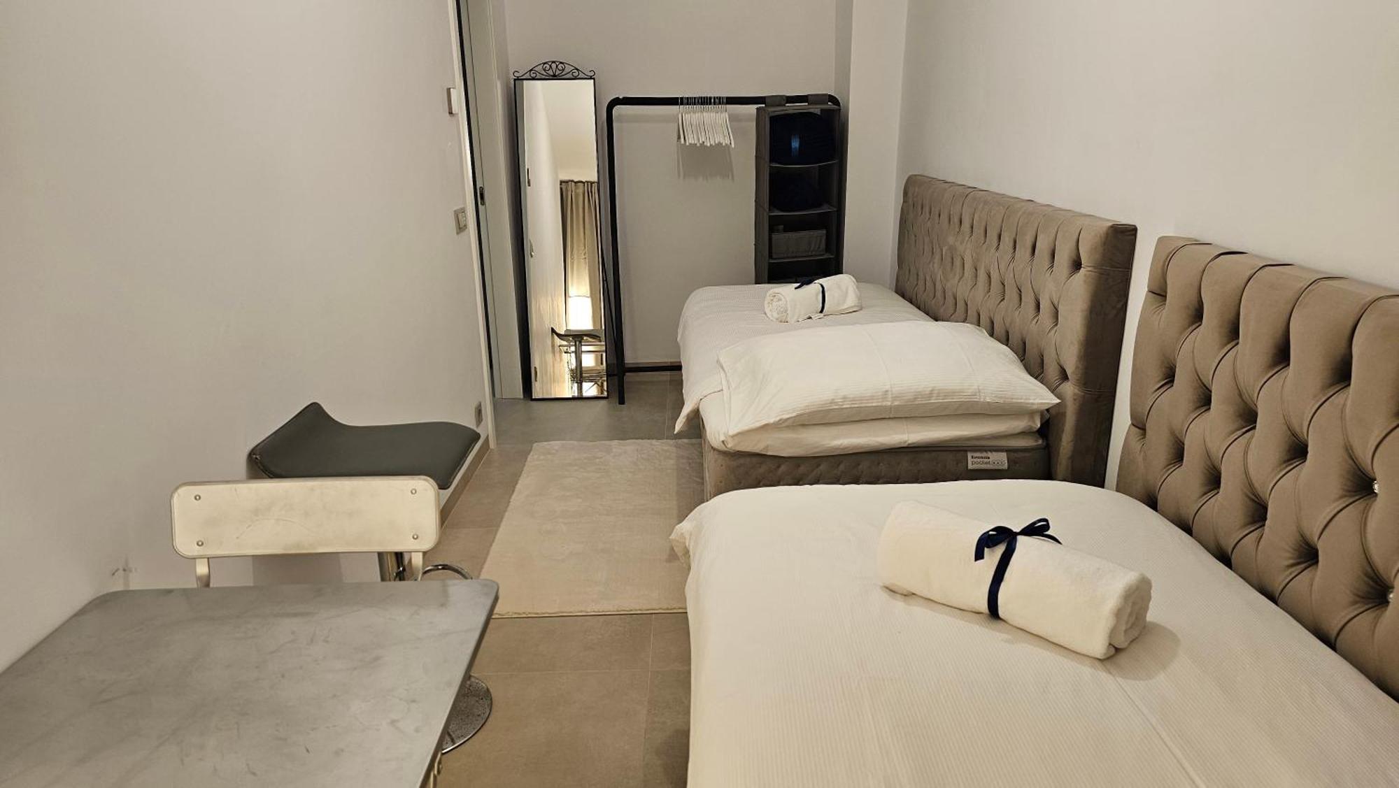 דירות מארבלה Oasis Jacuzzi Retreat מראה חיצוני תמונה