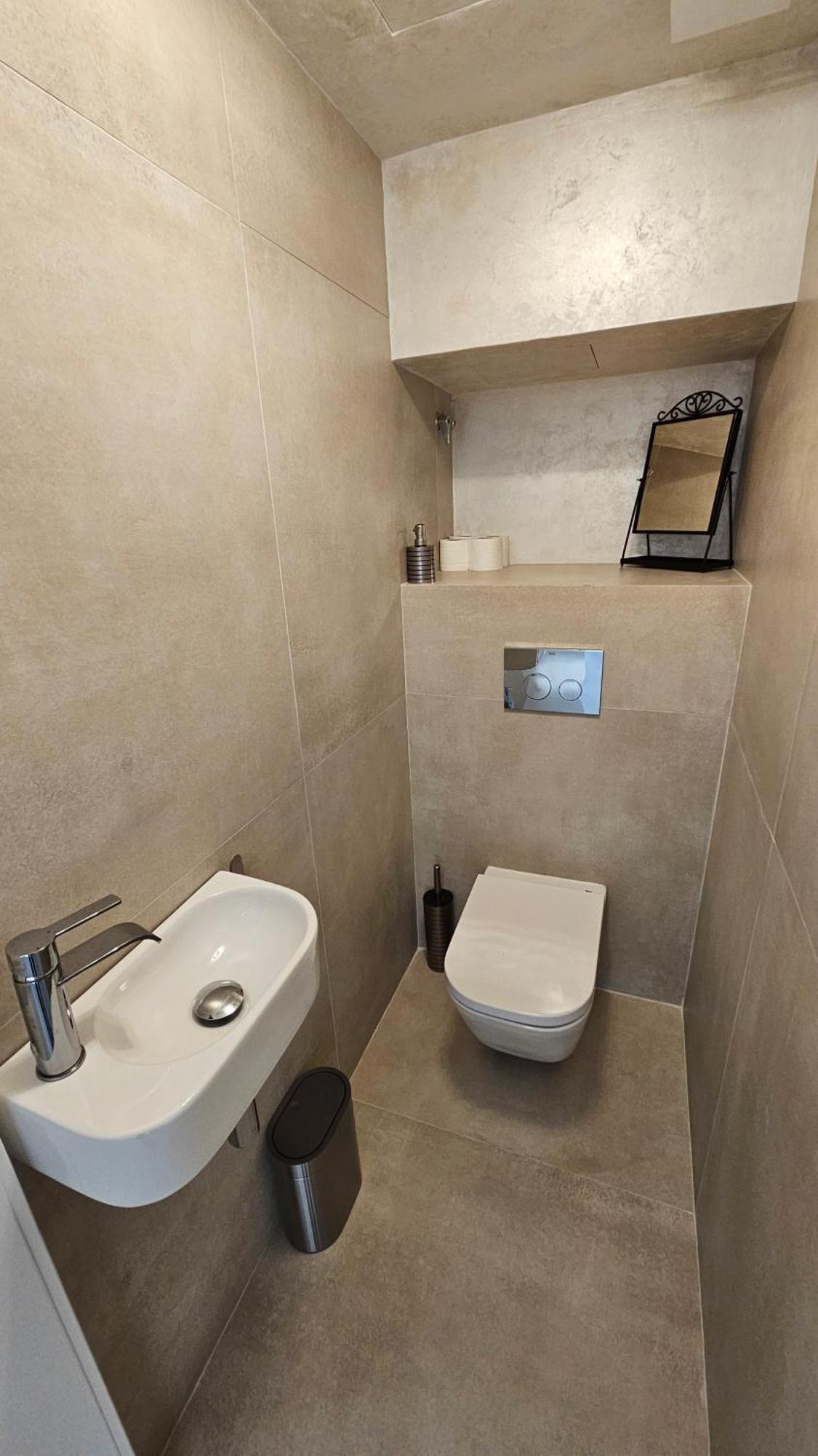דירות מארבלה Oasis Jacuzzi Retreat מראה חיצוני תמונה