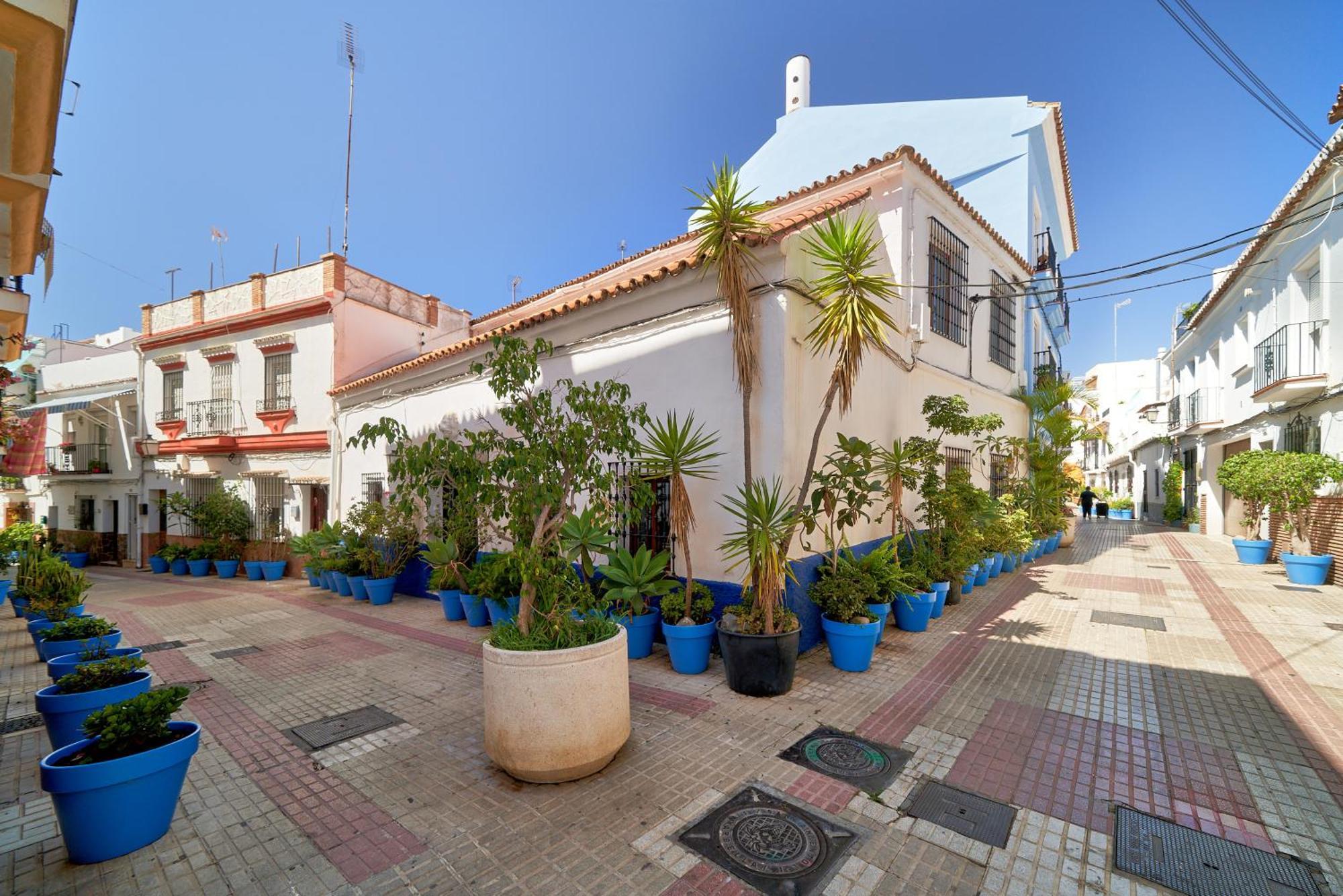 דירות מארבלה Oasis Jacuzzi Retreat מראה חיצוני תמונה